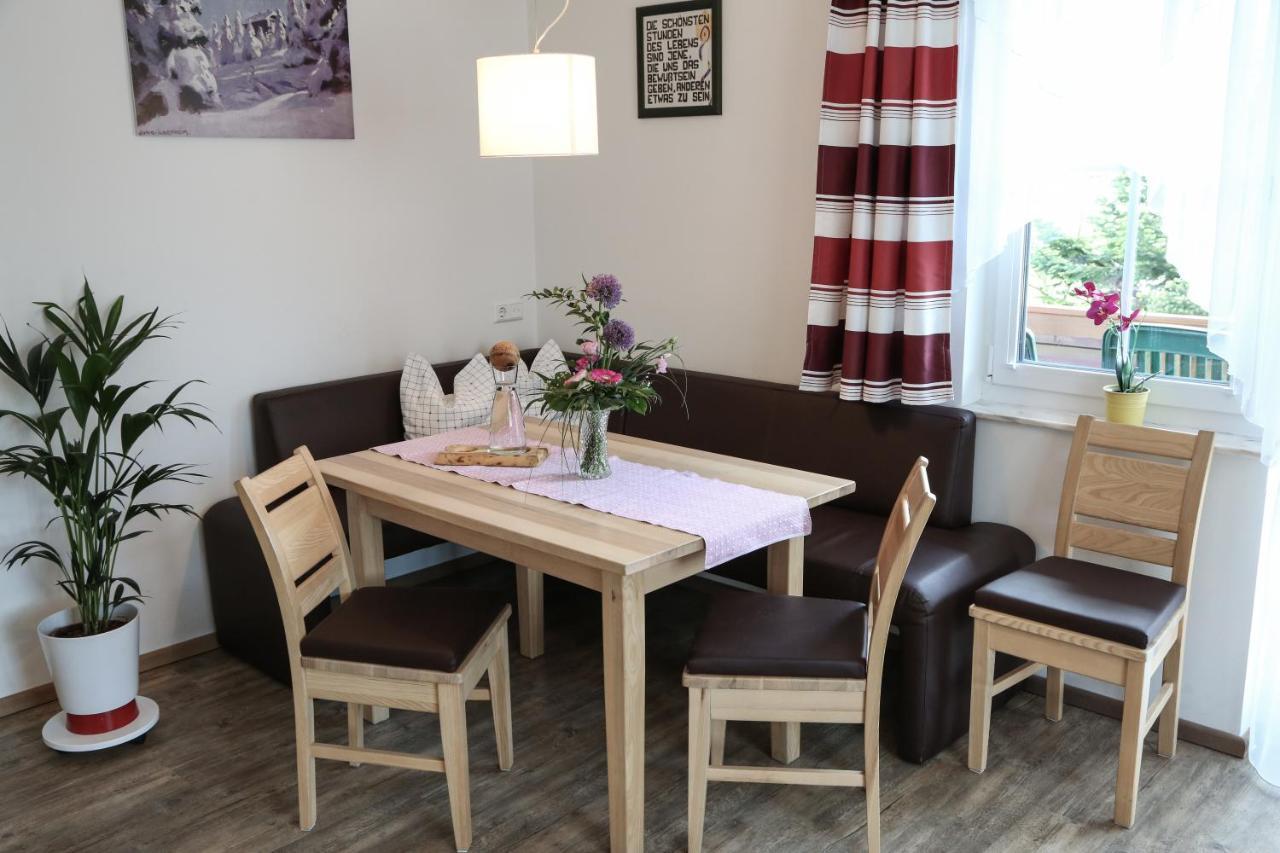 Appartments Am Esslgut Haus im Ennstal Eksteriør billede